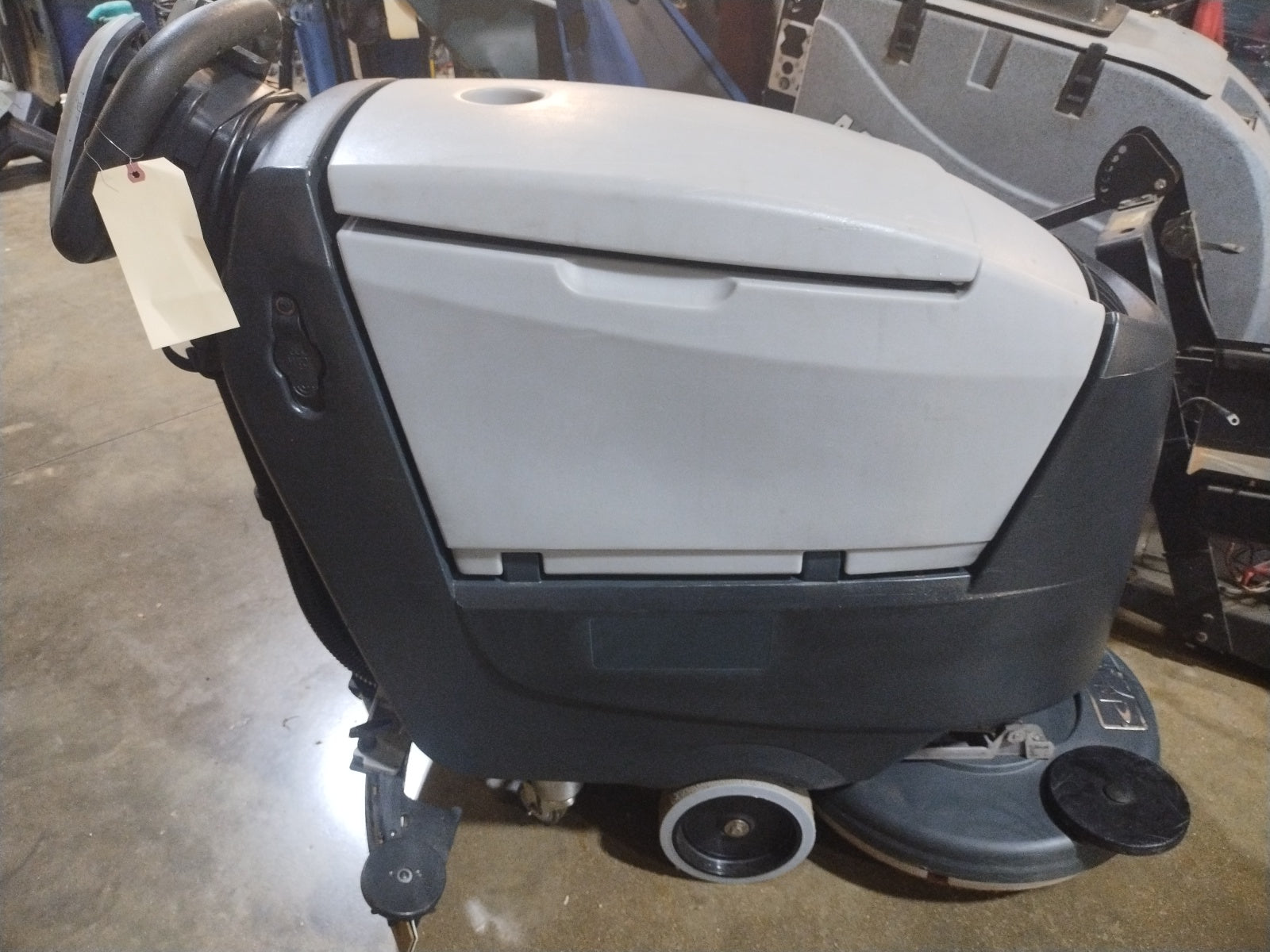 Sc500 Advance SC500 Reconditioned Floor Scrubber