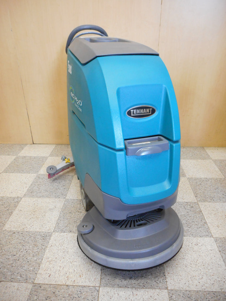 Front View of Tennant T300e