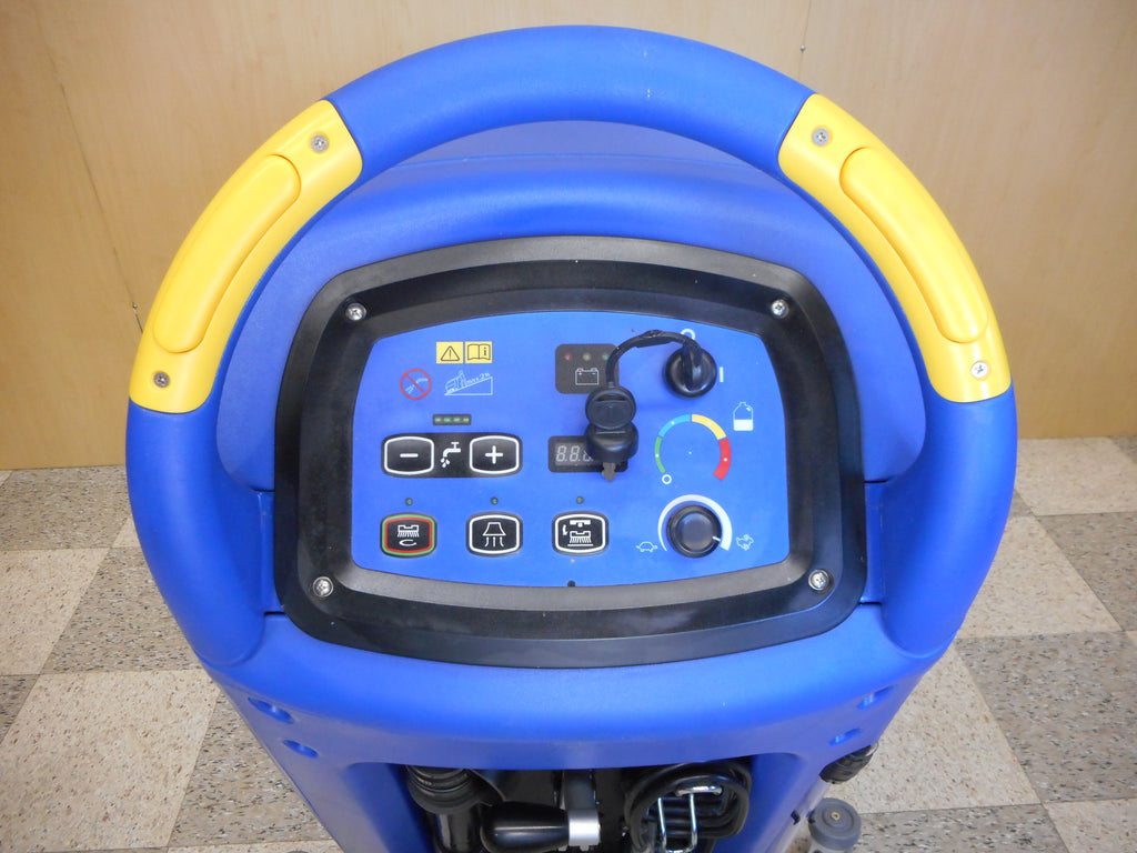 Clarke CA60 Disc floor scrubber
