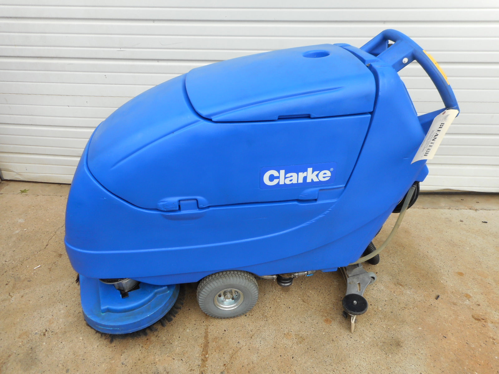 Clarke Focus Ii Mid Size 28 Disc Floor Scrubber