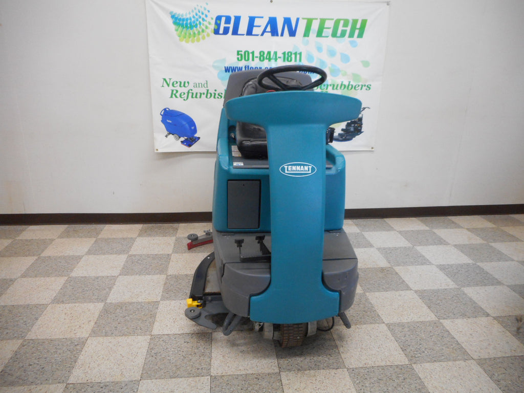 Tennant T7 Ride on floor scrubber used