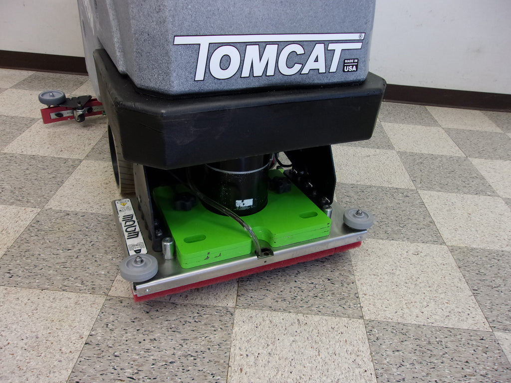 Tomcat Carbon E-24 EDGE Orbital Floor Scrubber cleaner machine