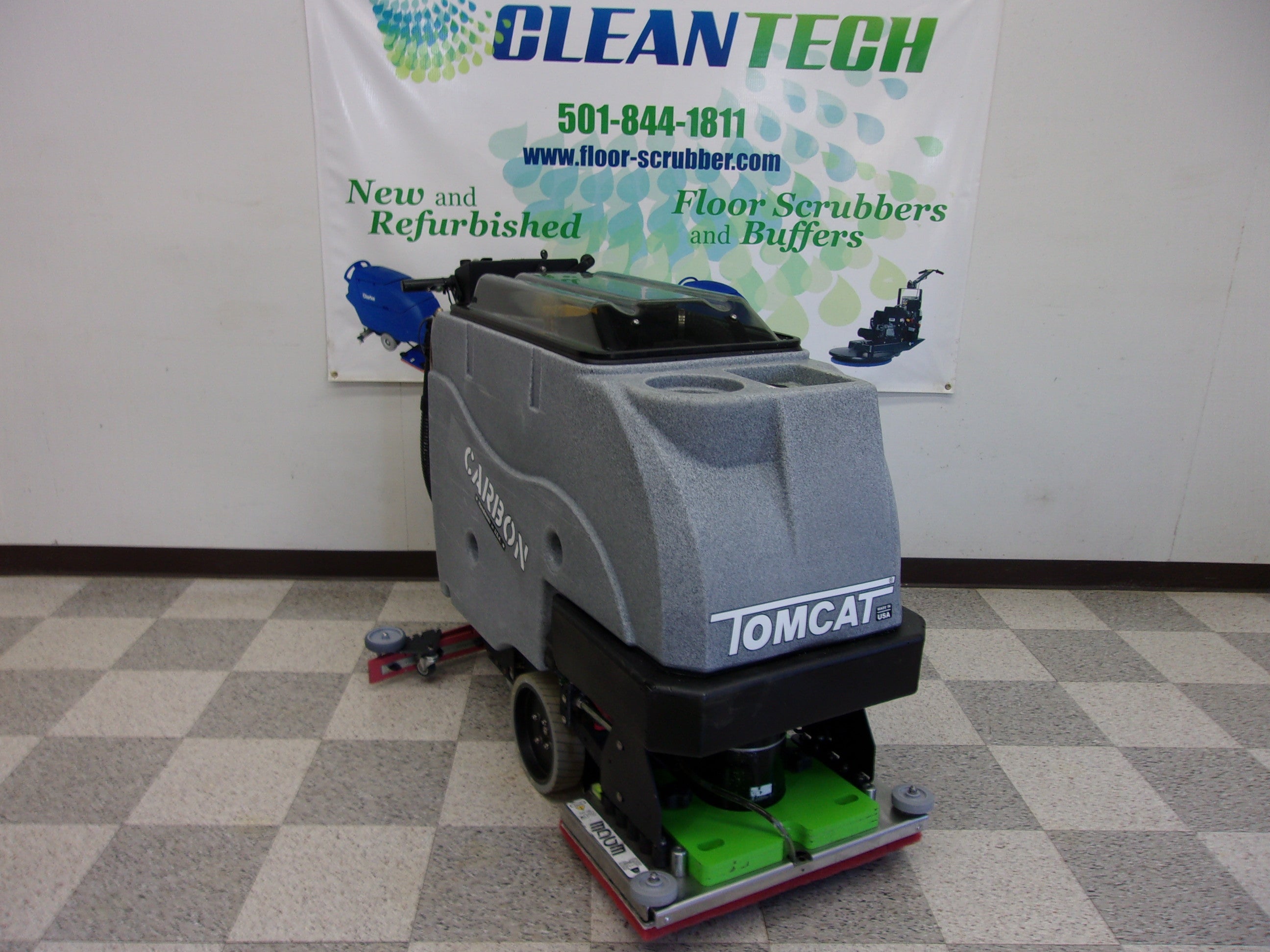 Tomcat Carbon E 24 Edge Orbital Floor Scrubber Low Hour